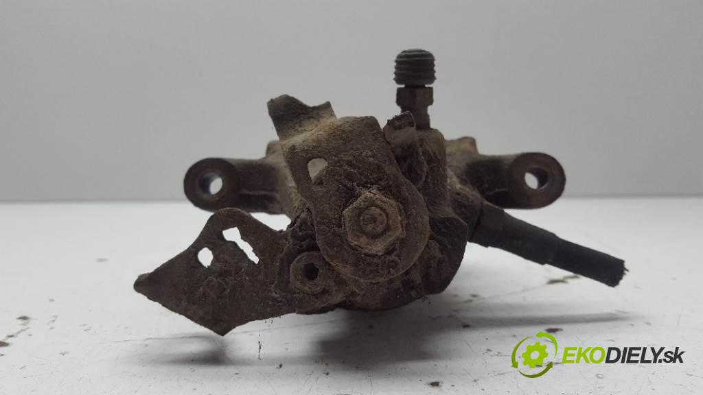 VOLKSWAGEN PASSAT B4  2021 66Kw    1896 Brzdič strmeň zad ľavy  (Ostatné)