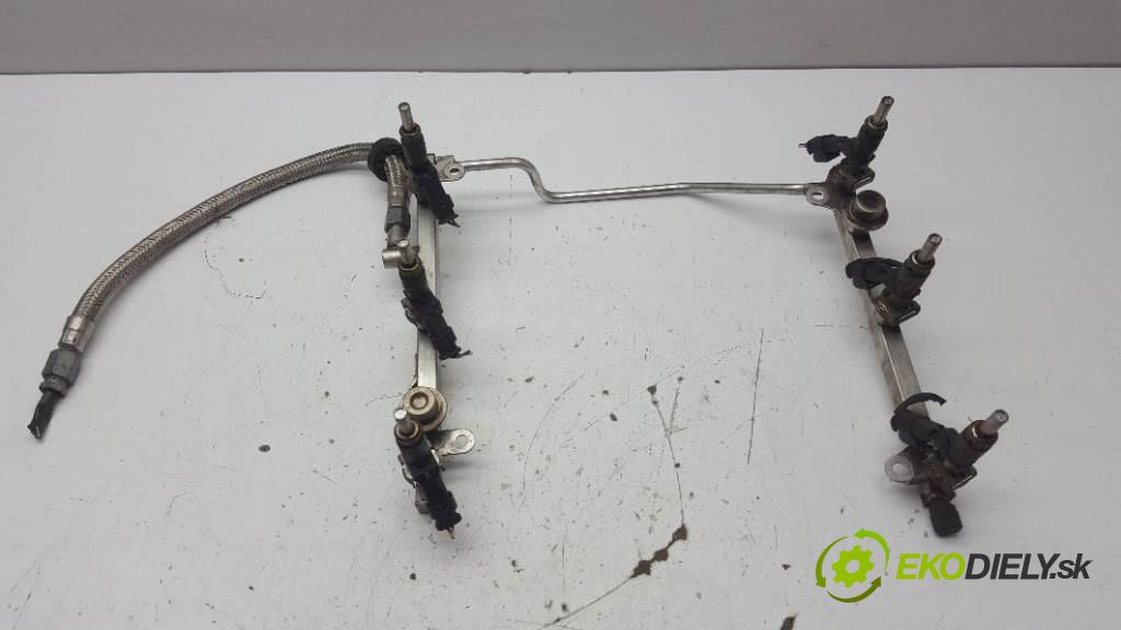 MERCEDES-BENZ W211  2006 170kW     2996 Lišta vstrekovacia 272070099 (Vstrekovacie lišty)