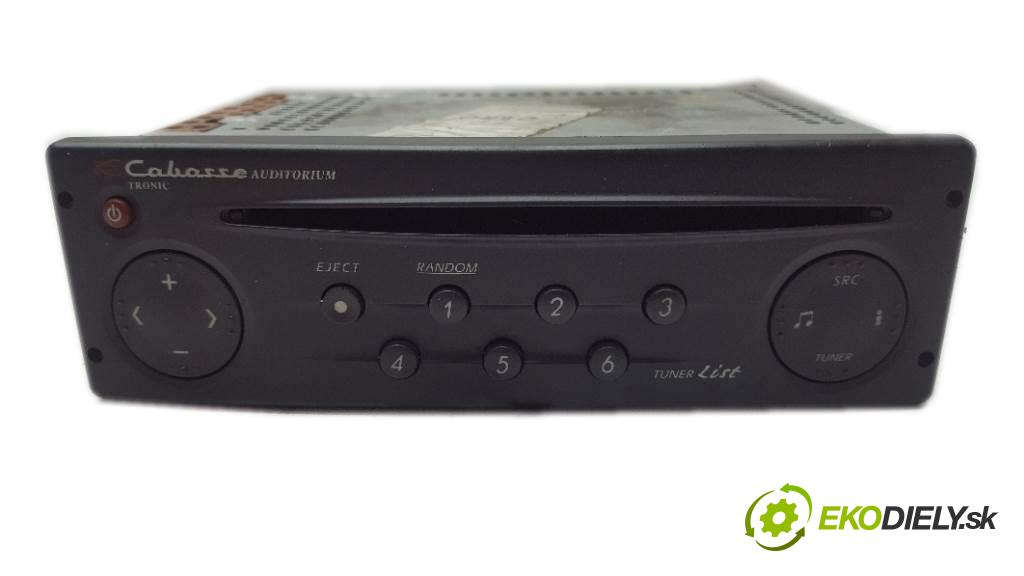 RENAULT LAGUNA  2003 88kW   1870 RADIO 8200063200 KOD 0420 (Audio zariadenia)