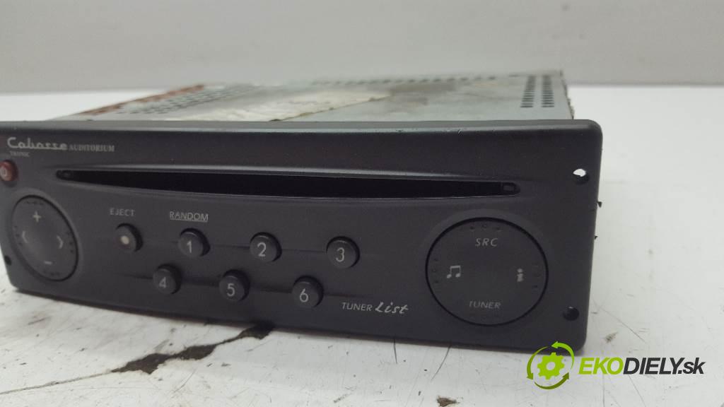 RENAULT LAGUNA  2003 88kW   1870 RADIO 8200063200 KOD 0420 (Audio zariadenia)