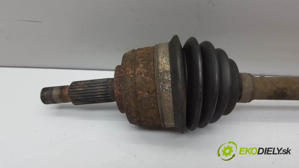 RENAULT FLUENCE  2010 103kW   1997 Poloos ľavá strana  (Poloosy)