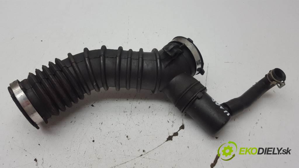 RENAULT FLUENCE  2010 103kW    1997 Rúra hadica turba  (Hadice)