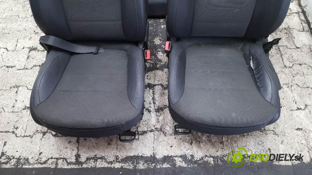 OPEL INSIGNIA  2009 118kW    1956 sedadla sedačky + sedadlo