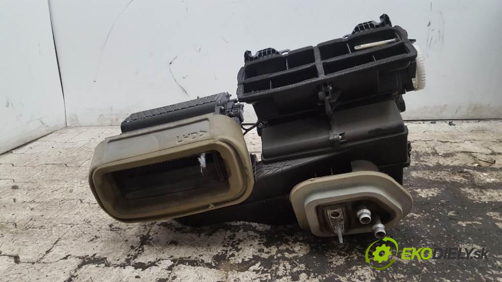 OPEL INSIGNIA  2009 118kW    1956 Výhrevné teleso, radiátor kúrenia 13312221 (Radiátory kúrenia)