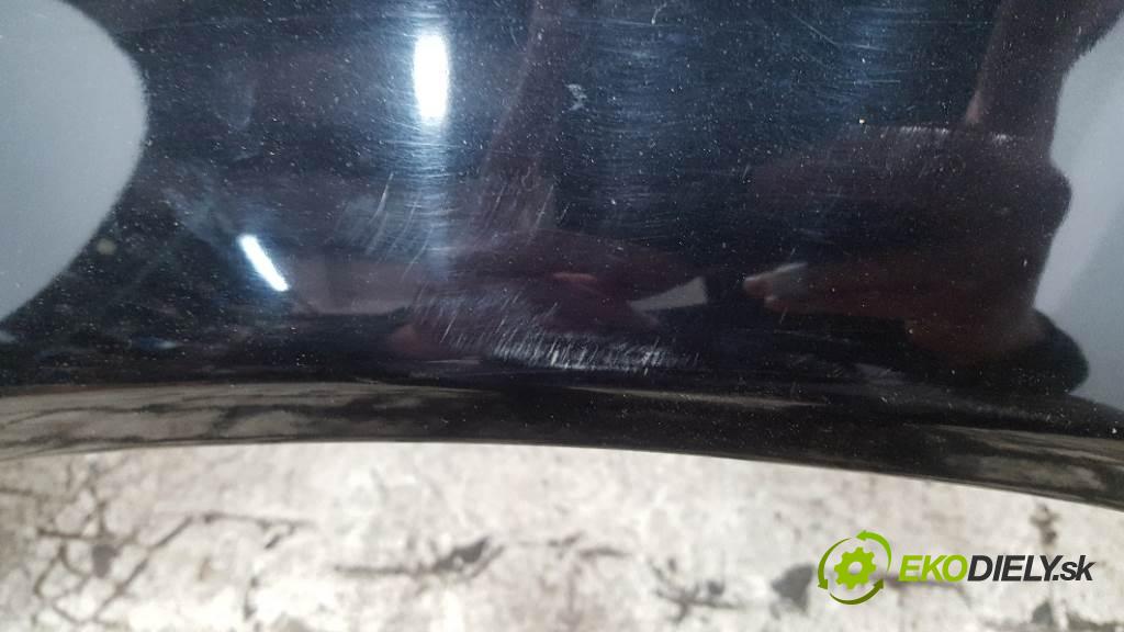 AUDI A6 C5   110 kW    1781 Blatník predný ľavy LY9B (Predné ľavé)