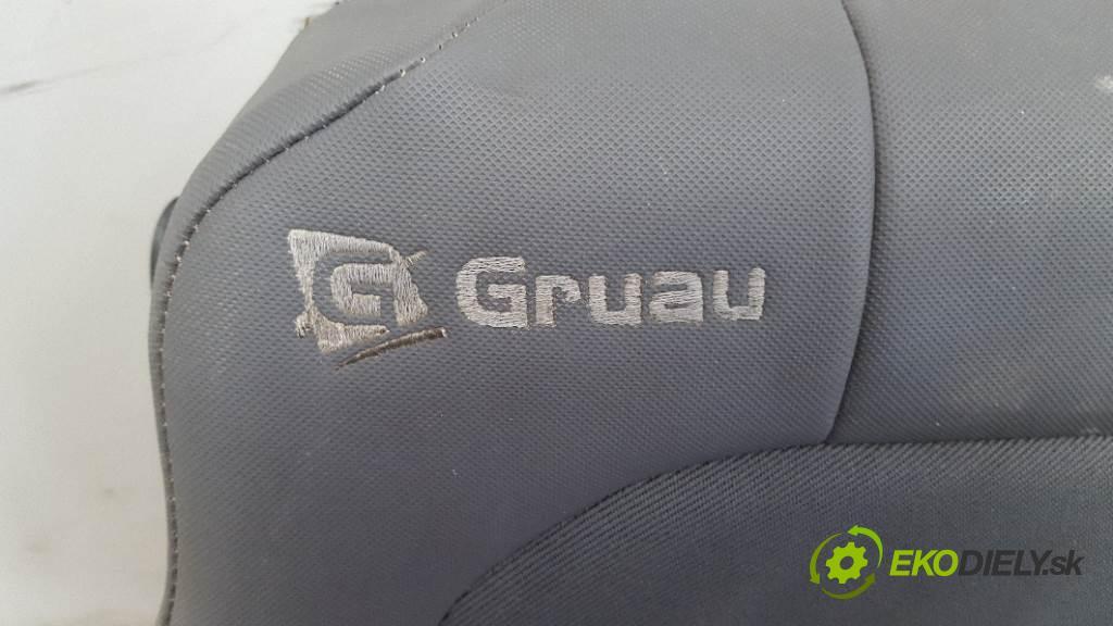 PEUGEOT PARTNER  2014 66kW   1560 Sedadlo zad  (Sedačky, sedadlá)