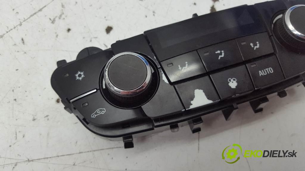 OPEL INSIGNIA  2009 118kW    1956 Panel ovládania kúrenia 13273097 (Prepínače, spínače, tlačidlá a ovládače kúrenia)
