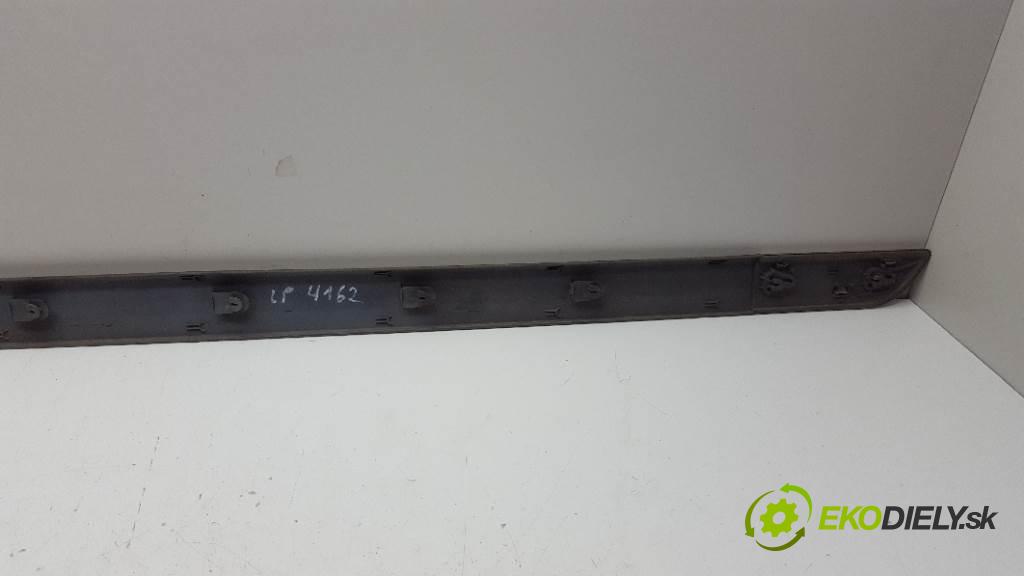 RENAULT MEGANE  2003 83kW    1598 Lišta Dvere 8200073474