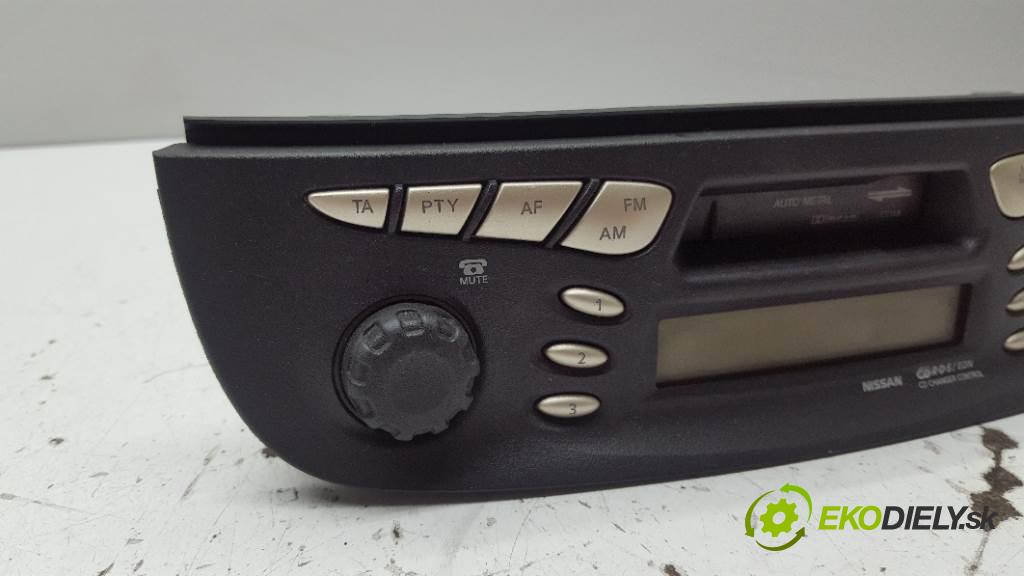 NISSAN ALMERA TINO  2001 84kW    1769 RADIO 28113 BU015 (Audio zariadenia)