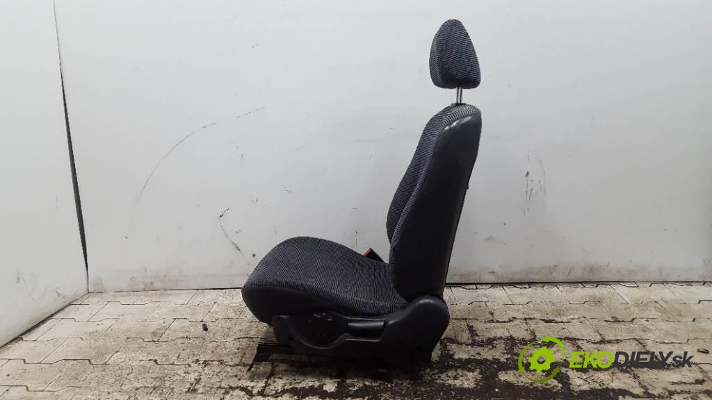 HONDA CIVIC  1998 66kW   1396 Sedadlo ľavy  (Sedačky, sedadlá)
