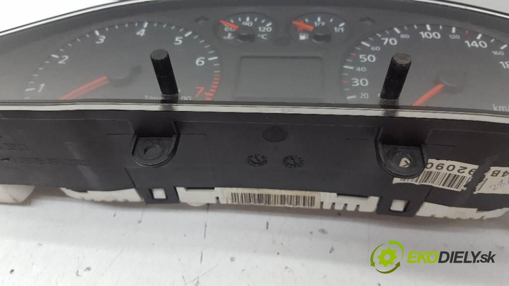 AUDI A6 C5   110 kW    1781 Prístrojovka 4B0920900K (Prístrojové dosky, displeje)