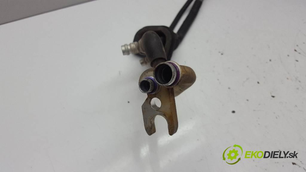 AUDI A6 C5   110 kW    1781 rúrka klimatizácie  (Rúrky klimatizácie)