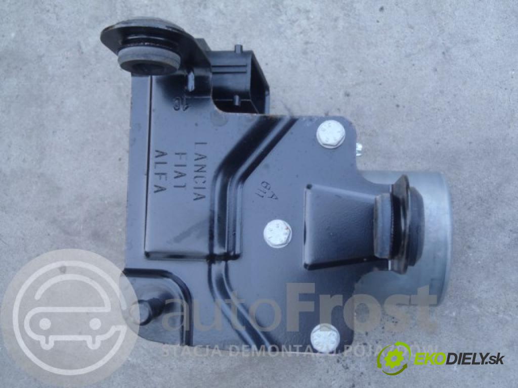 LANCIA DELTA    BRAK  Lancia Chrysler DELTA Pumpa ABS 51877466