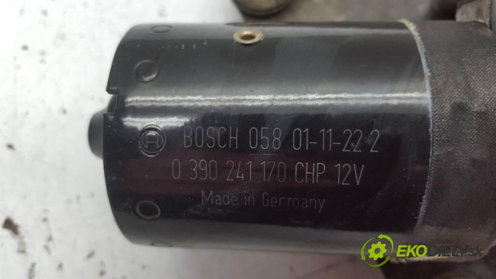 VOLVO V40  2001 84kW    1870 Motorček stieračov predný 0390241170 (Motorčeky stieračov predné)