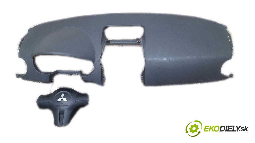 MITSUBISHI COLT VI  2005 55kW    1124 Palubná doska  (Palubné dosky)