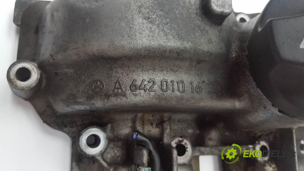 MERCEDES-BENZ C320 CDI W 204 2007 165kW W 204 2987 Kryt Motor 6420101630 (Kryty motora)