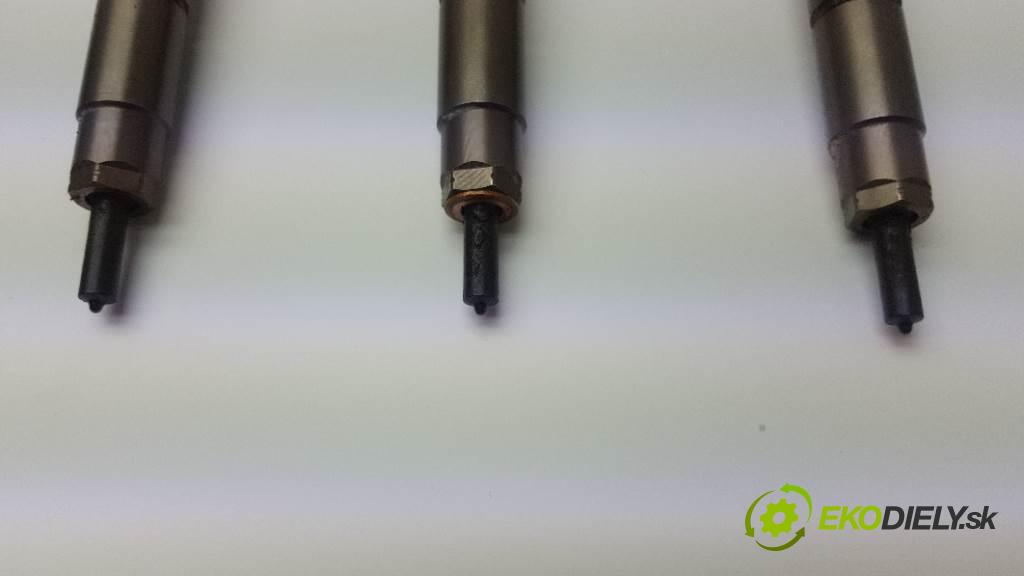 MERCEDES-BENZ C320 CDI W 204 2007 165kW W 204 2987 vstřikovací ventily KOMPLET 6420701387