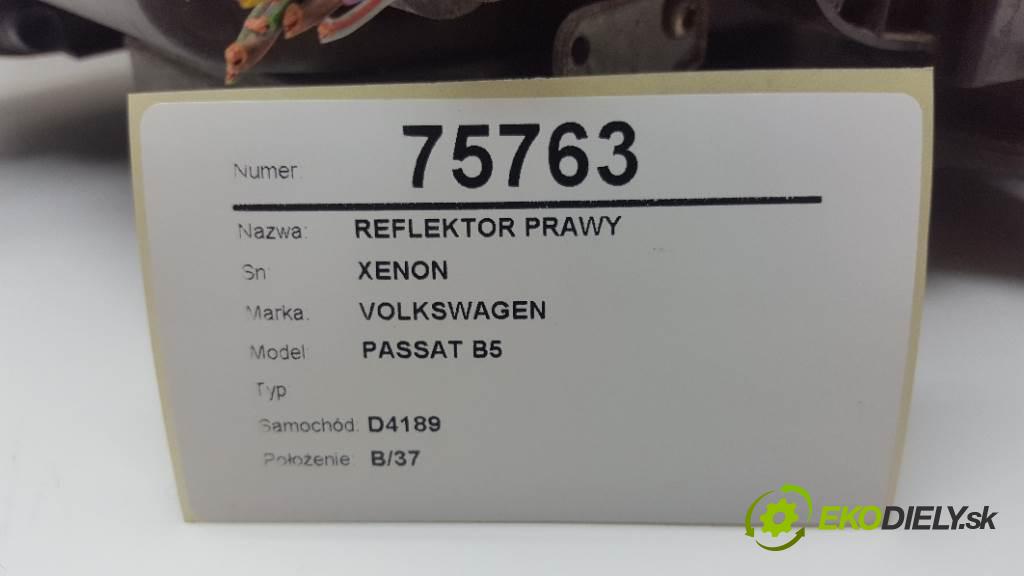 VOLKSWAGEN PASSAT B5  2003 110kW    2496 Svetlomet pravy XENON (Pravé)