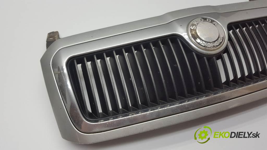 SKODA OCTAVIA  2001 81kW   1896 mřížka maska 1U0853651C (Mřížky (masky) chladičů)