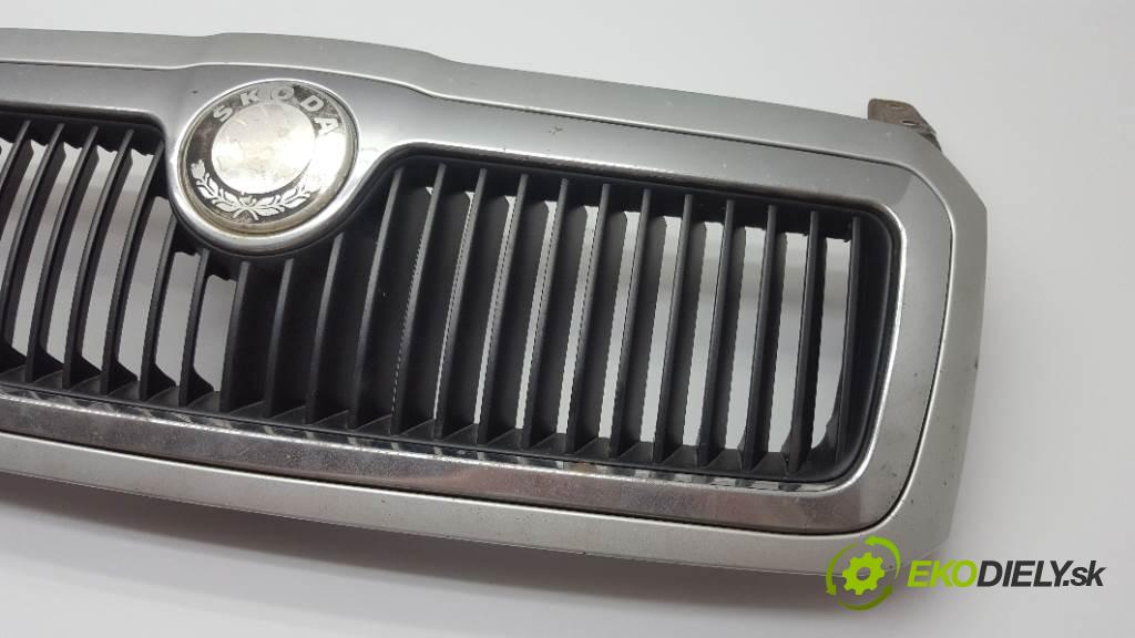 SKODA OCTAVIA  2001 81kW   1896 mřížka maska 1U0853651C (Mřížky (masky) chladičů)