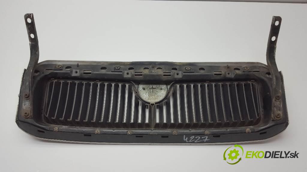 SKODA OCTAVIA  2001 81kW   1896 mřížka maska 1U0853651C (Mřížky (masky) chladičů)