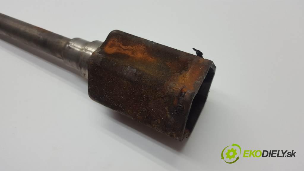 BMW 5 F10  2013 160kW    1995 Poloos pravá  (Poloosy)