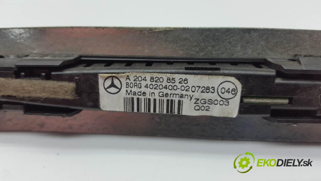 MERCEDES-BENZ C320 CDI W 204 2007 165kW W 204 2987 Dislpej 2048208526 (Prístrojové dosky, displeje)