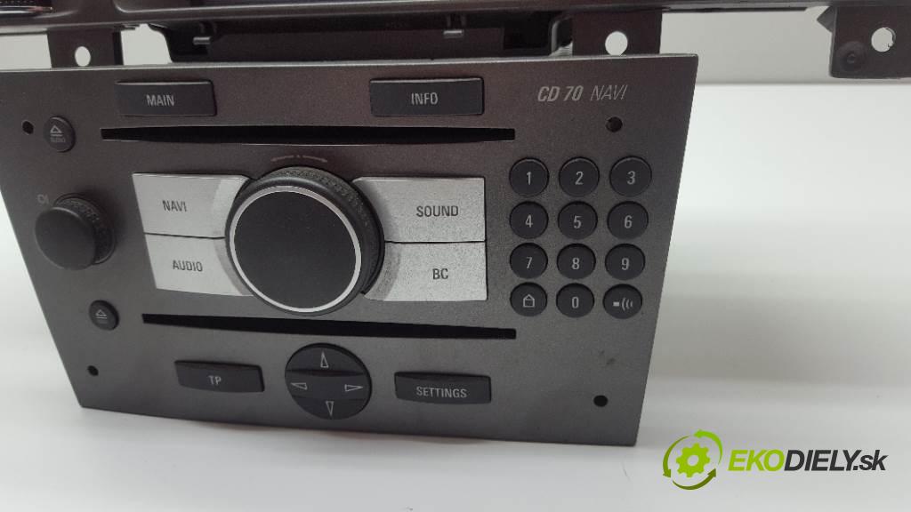 OPEL VECTRA C  2005 88kW    1910 RADIO 13188477 (Audio zariadenia)