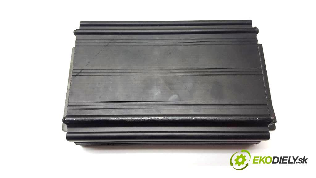 AUDI A6 C5 1999 110kW C5 1781 Zosilňovač radia 265030A (Zosilňovače)