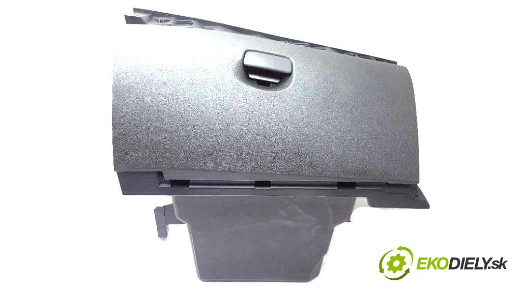 RENAULT MEGANE III 2012 81kW III 1598 Priehradka, kastlík spolujazdca  (Priehradky, kastlíky)