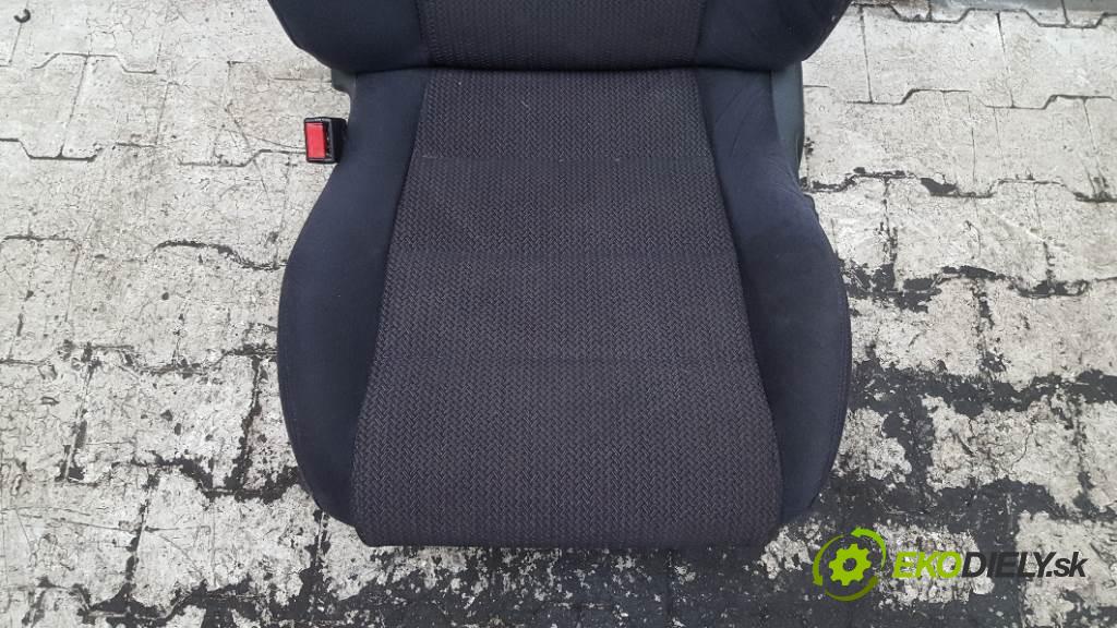 HONDA CIVIC  1996 84kW    1493 Sedadlo ľavy  (Sedačky, sedadlá)