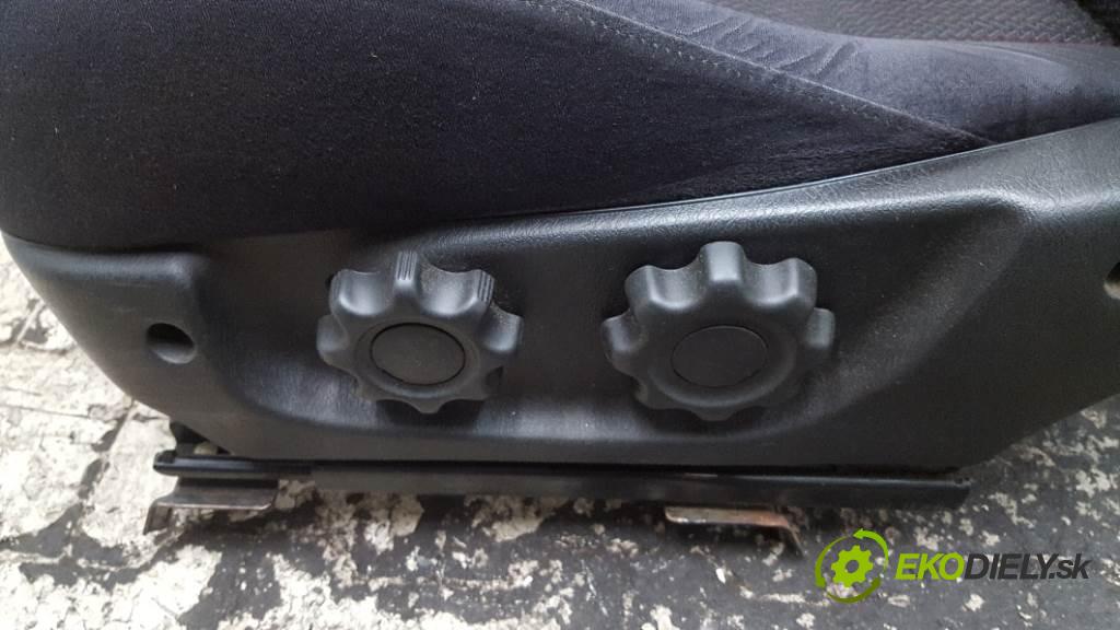 HONDA CIVIC  1996 84kW    1493 Sedadlo ľavy  (Sedačky, sedadlá)