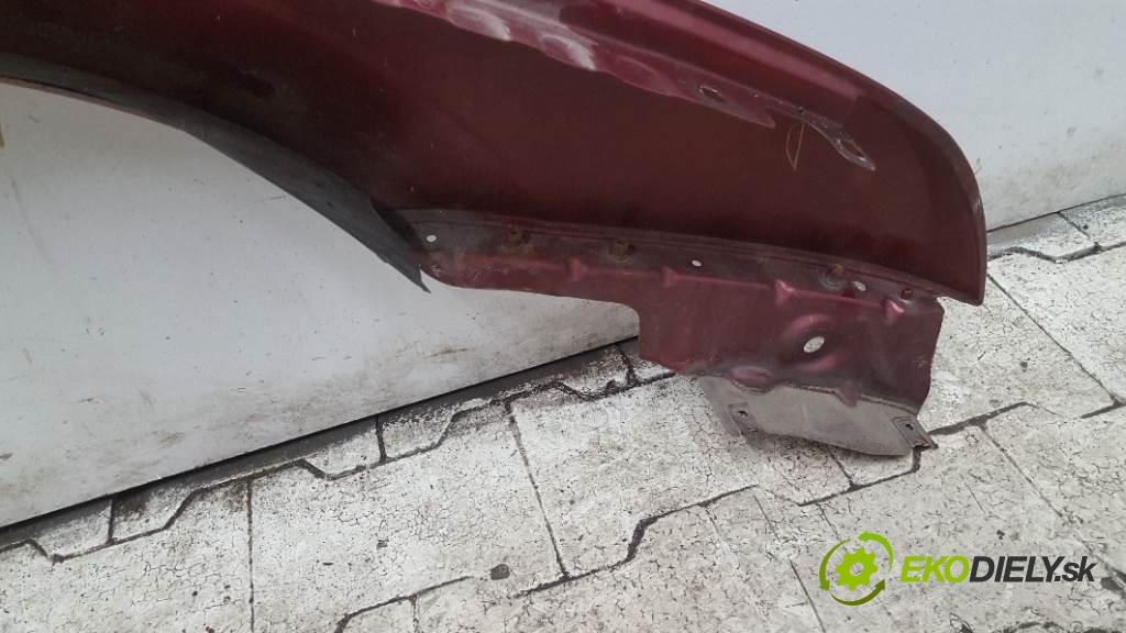 FORD MONDEO MK3  2001 81kW    1798 blatník přední část levý