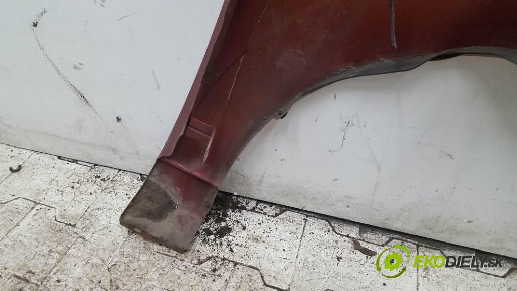 FORD MONDEO MK3  2001 81kW    1798 blatník přední část levý