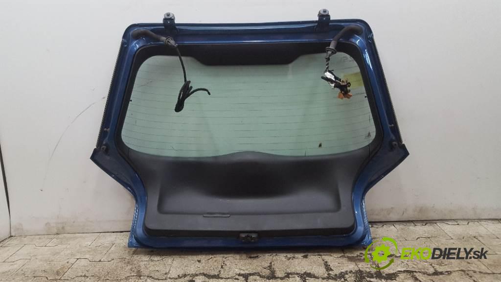 AUDI A3 8L 2001 74kW 8L 1896 kapota kufra LZ5W