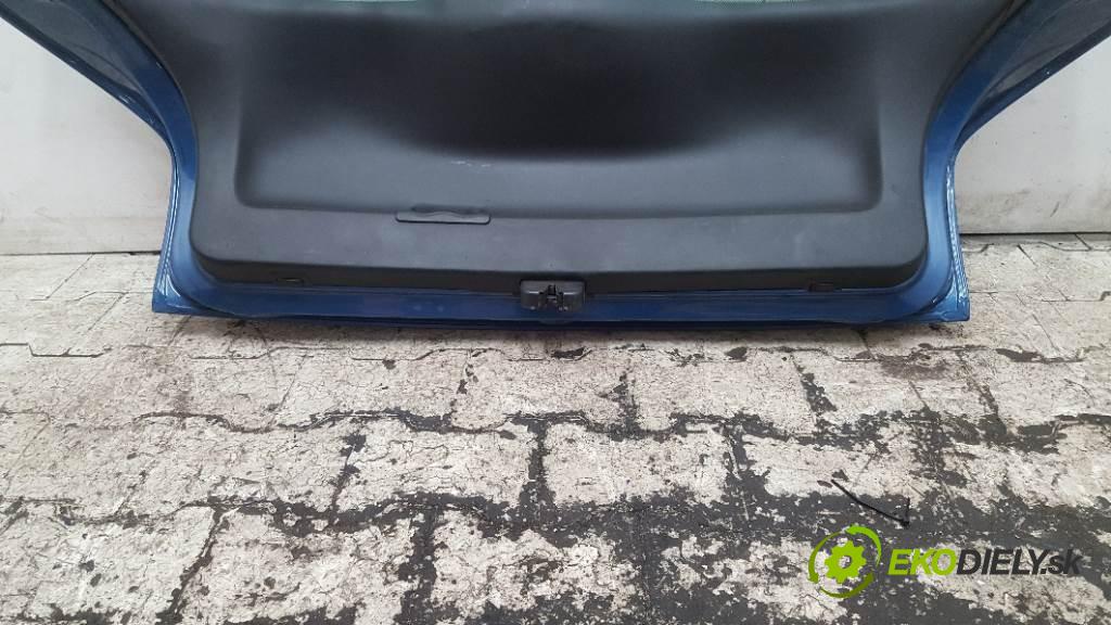 AUDI A3 8L 2001 74kW 8L 1896 kapota kufra LZ5W