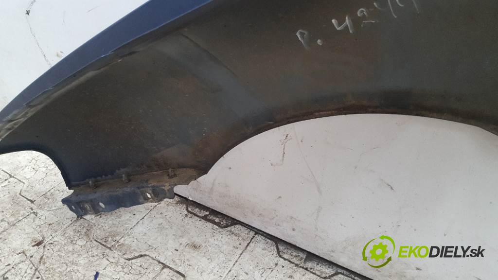 AUDI A3 8L 2001 74kW 8L 1896 blatník přední část pravý LZ5W