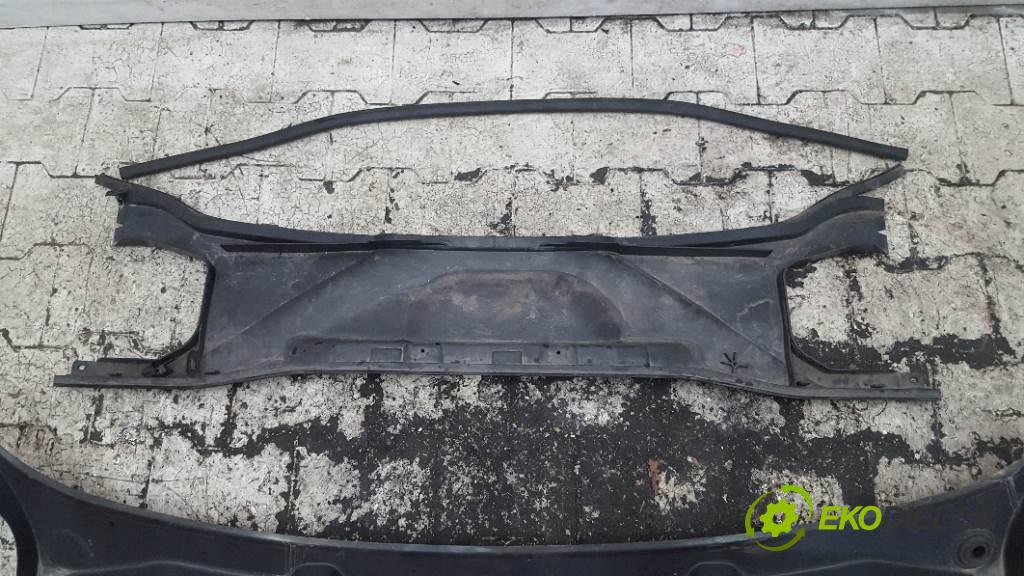 BMW 3 E91 320 2006 120kW 320 1995 Torpédo, plast pod čelné okno KOMPLET  (Torpéda)