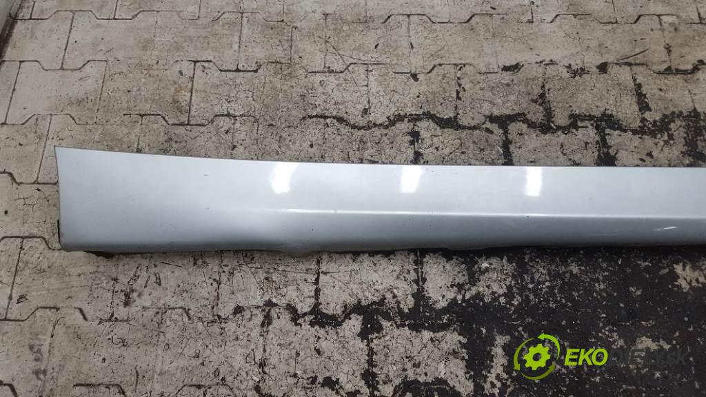 BMW 3 E91 320 2006 120kW 320 1995 prah pravy  (Ostatné)