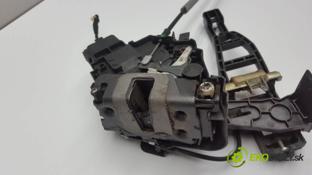 FORD S-MAX  2008 107kW     1999 zámok zadní část pravý 6M2A-R26412-BC 4PIN