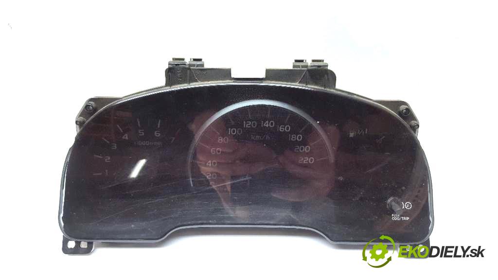 TOYOTA AVENSIS VERSO 2004 150 kW VERSO 1995 Prístrojovka 83800-44A10 (Prístrojové dosky, displeje)