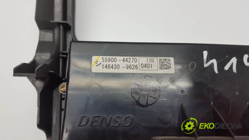 TOYOTA AVENSIS VERSO 2004 150 kW VERSO 1995 Panel ovládania kúrenia 55900-44270 (Prepínače, spínače, tlačidlá a ovládače kúrenia)