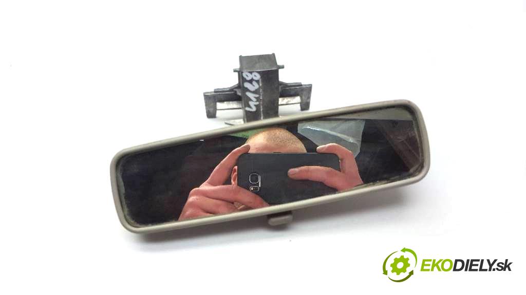 RENAULT TWINGO  2008 56kW    1149 zpětné zrcátko vnitřní  (Světla vnitřní)