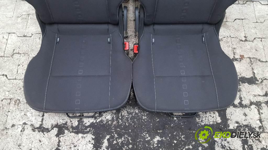 RENAULT TWINGO  2008 56kW    1149 Sedadlo zad  (Sedačky, sedadlá)