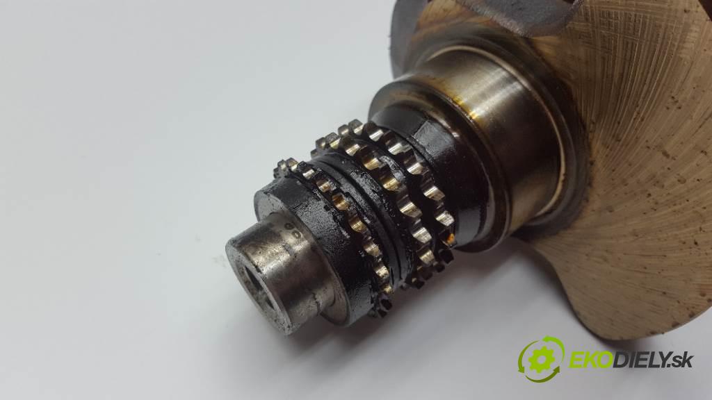 MERCEDES-BENZ W211  2006 170kW   2996 Kardaň, hriadeľ KLIKA:  (Ostatné)