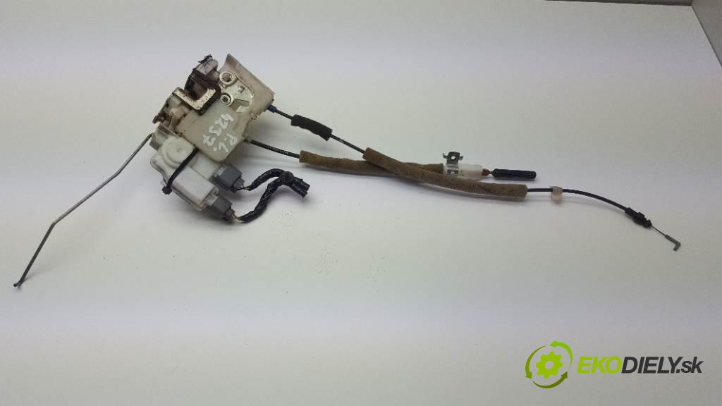 HONDA ACCORD VII 2005 103kW VII 2204 zámok přední část levý 5PIN