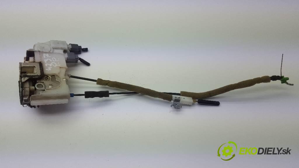 HONDA ACCORD VII 2005 103kW VII 2204 zámok přední část pravý 4PIN