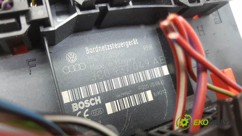 VOLKSWAGEN PASSAT B6  2006 103kW    1968 modul BSI 3C0937049AE (Pojistkové skříňky)