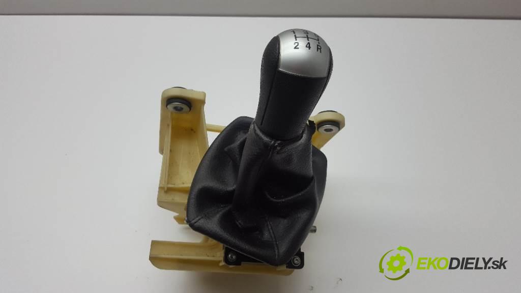 FORD FOCUS II C-MAX  2005 74kW   1596 Kulisa 3M5R-7K387-FG (Rýchlostné páky / kulisy)