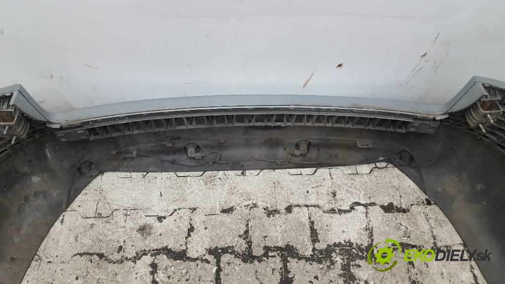 AUDI A6 C5  1997 164kW    2400 nárazník zadní část PDC